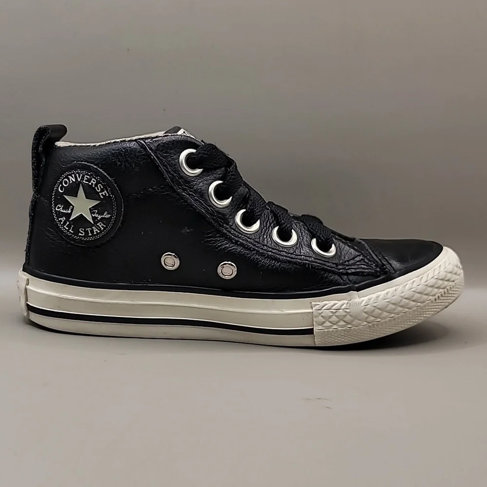 Converse All Star Chuck Taylor Mid Sneakers Junior Kids Size 10.5 Black Leather
